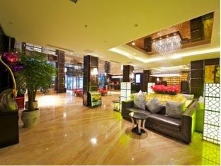 Summer Cambridge Hotel Guiyang  Bagian luar foto